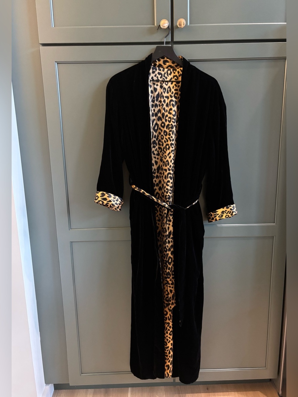 Vintage Victoria’s  Secret Silk Leopard Bathrobe, Hollywood Glam Mob Wife, XS/S